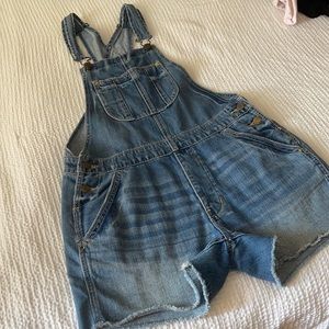 American eagle short overalls